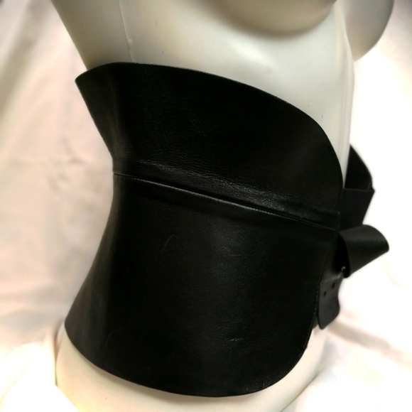 80S VTG black leather cinched waist adjustable statement belt - Picture 3 of 15